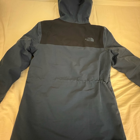 Raining jacket brand new - Picture 2 of 2